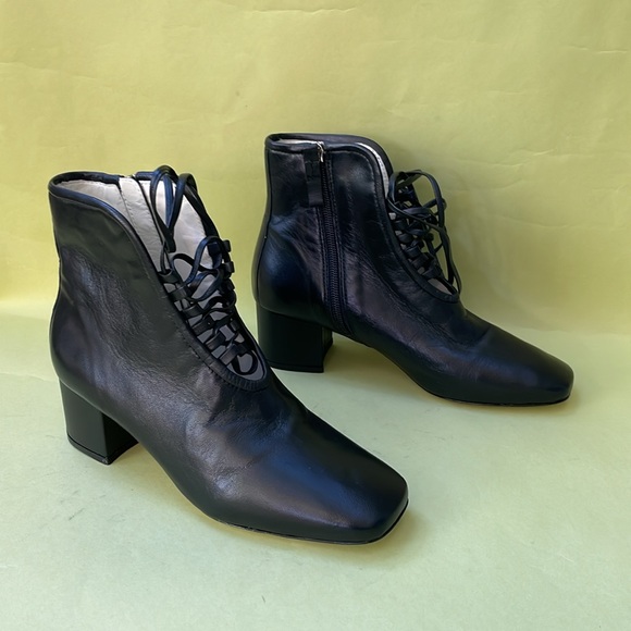 New black Daniella Shevel leather booties - Picture 9 of 10